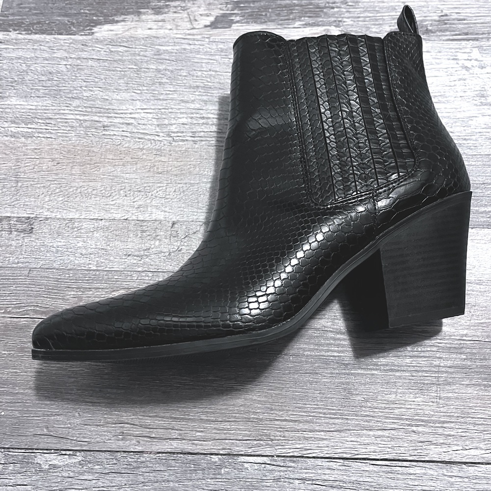 Black Snake Pattern Booties - image 1